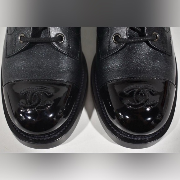 ❌SOLD❌CHANEL MILITARY STYLE BOOTS, BLACK SIZE 7 - Picture 2 of 13